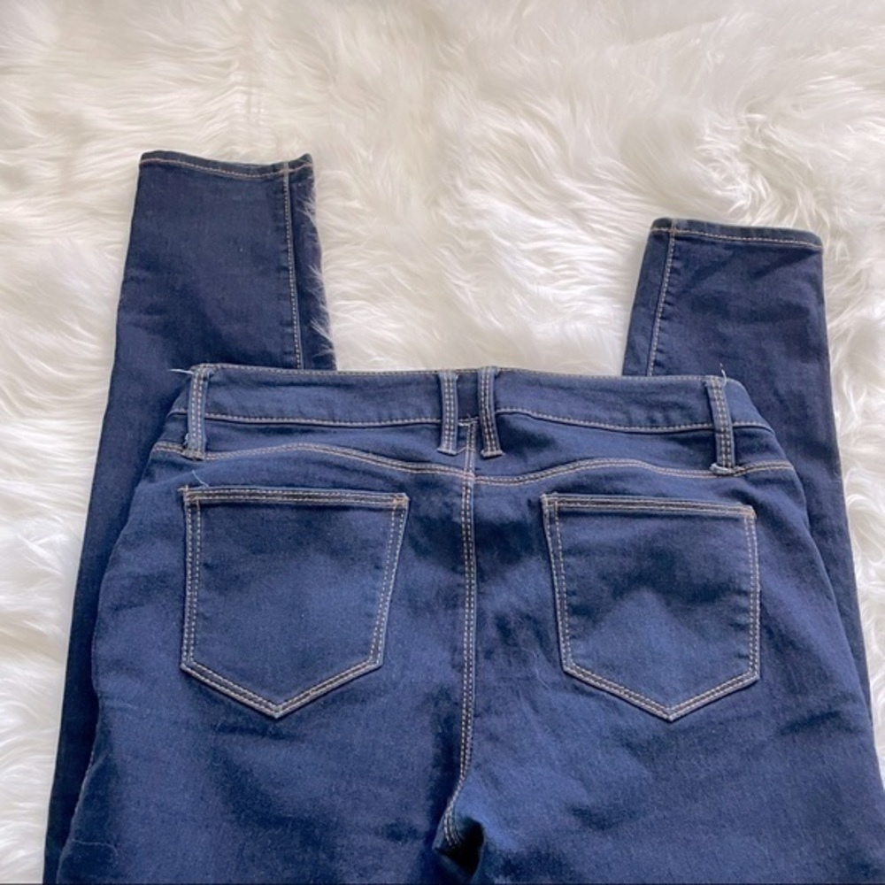 No Boundaries Blue Jeans - Picture 7 of 8